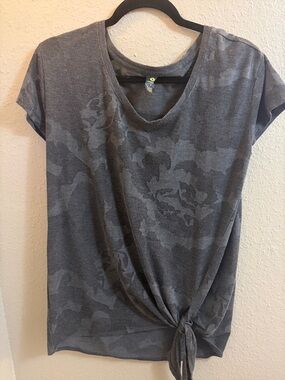Xersion Gray Tie-Knot Short Sleeve Top
